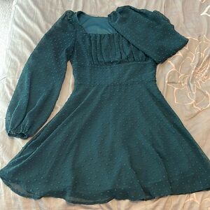Green long sleeve mini dress